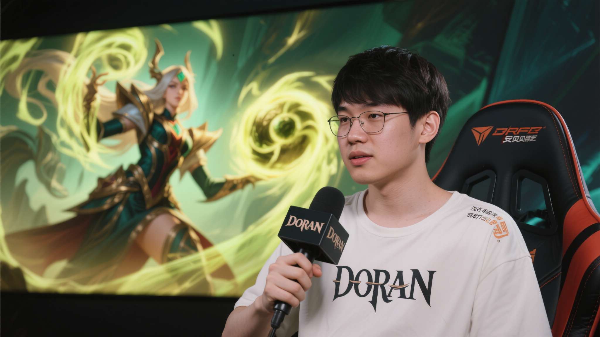 Doran在采访中对此直接表态："安蓓萨的大招被削得太多了，现在用起来很难打出以